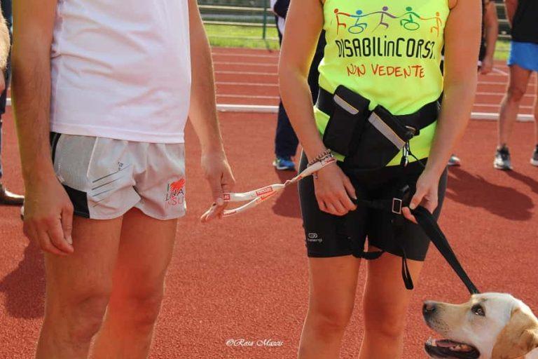 Scopri di più sull'articolo A Brugherio succede anche questo: un allenamento tra amici per vivere il mondo dei non vedenti
