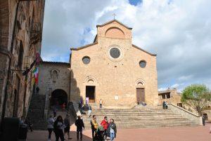 Pza Duomo Collegiata S. Maria Assunta