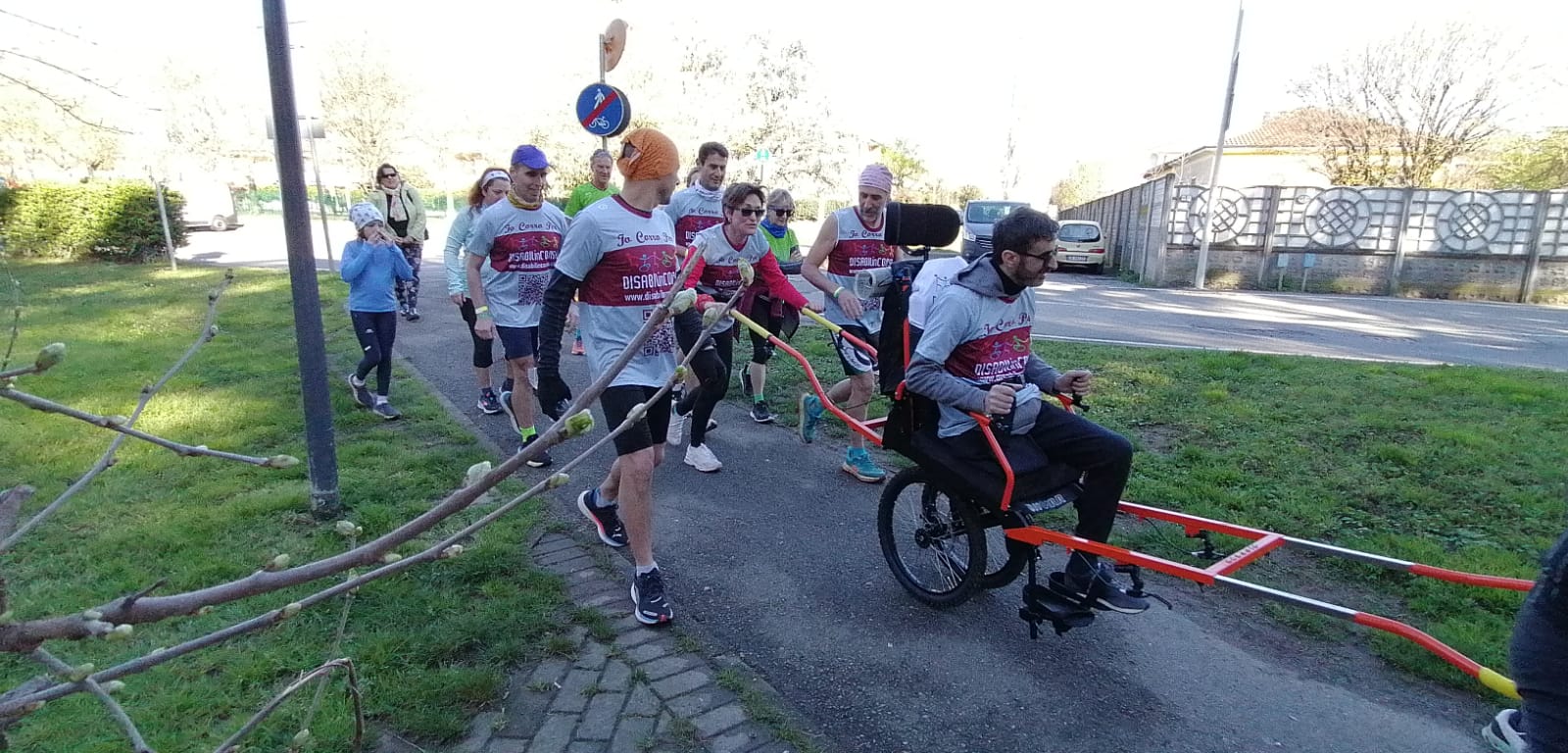 Al momento stai visualizzando Spingitori di carrozzine sportive: Al cuore della Curnarè Insema a Cornaredo